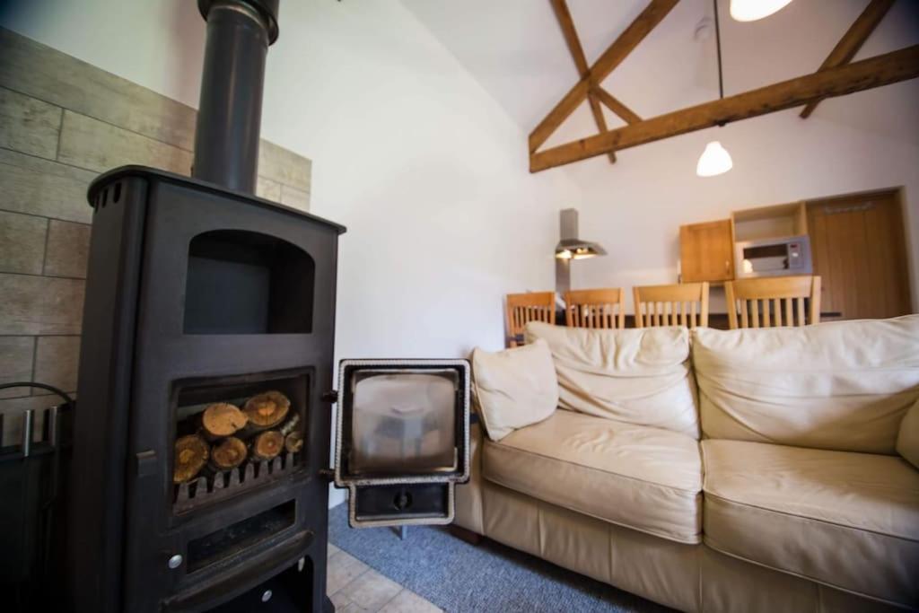 Cosy Cottage On Banks Of River Wye Foy Экстерьер фото