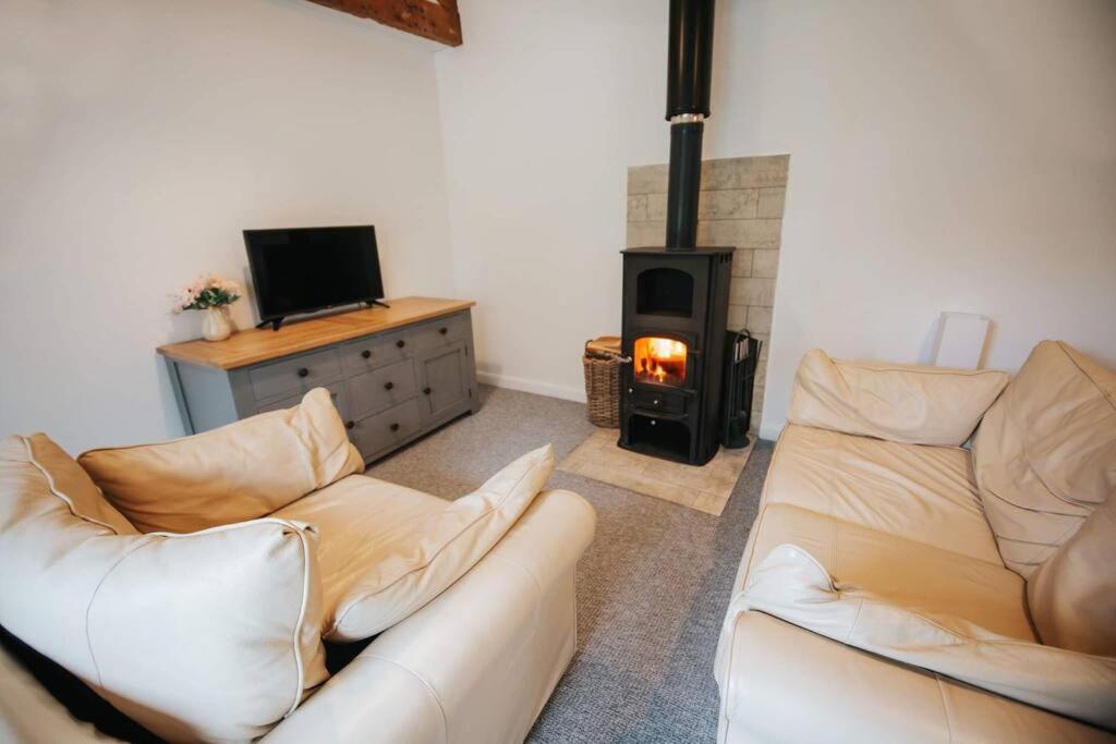 Cosy Cottage On Banks Of River Wye Foy Экстерьер фото